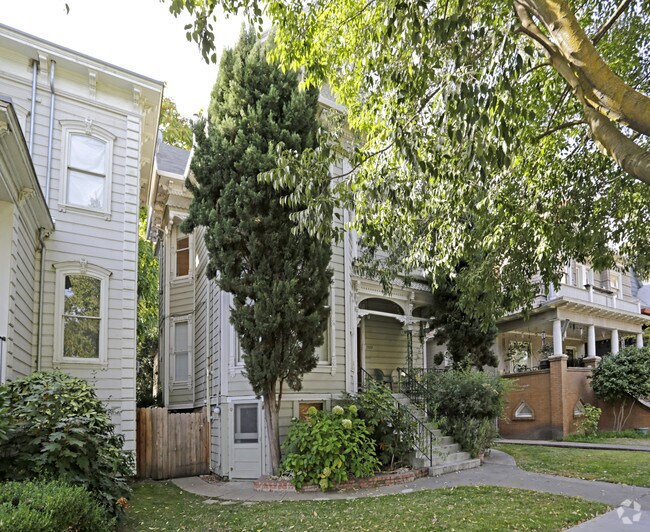 Building Photo - 1522 Q St