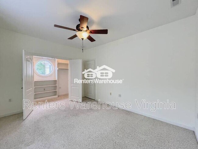 Building Photo - 446 Blue Beech Way
