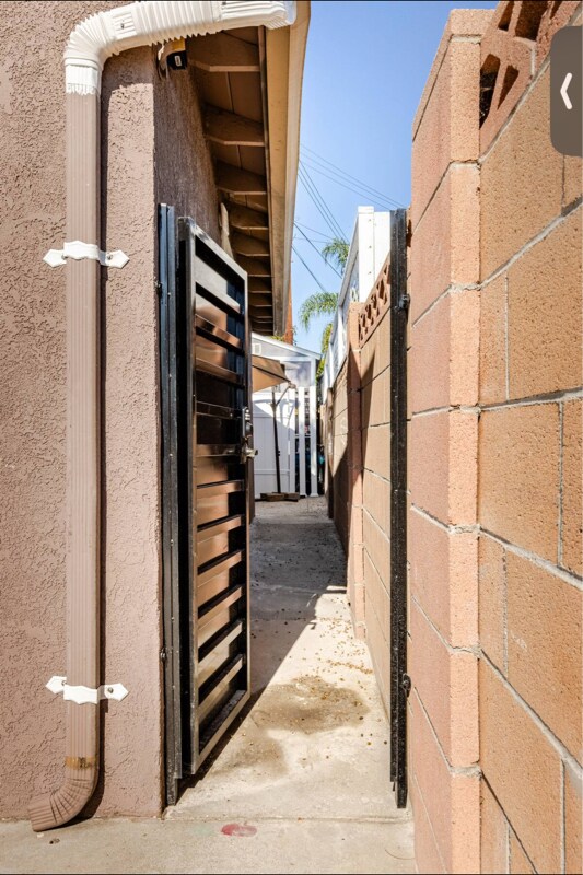 Building Photo - 7675 El Cerro Dr