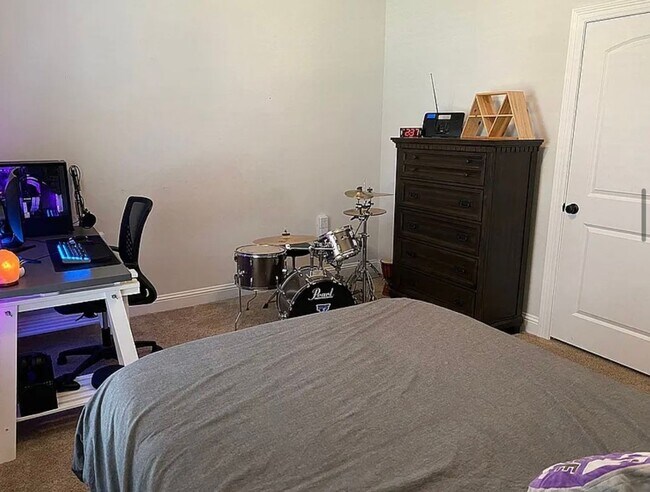 Building Photo - Cypress Bend- 4 bedroom!