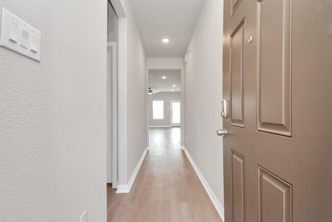Building Photo - 27107 Bahia Grove Dr