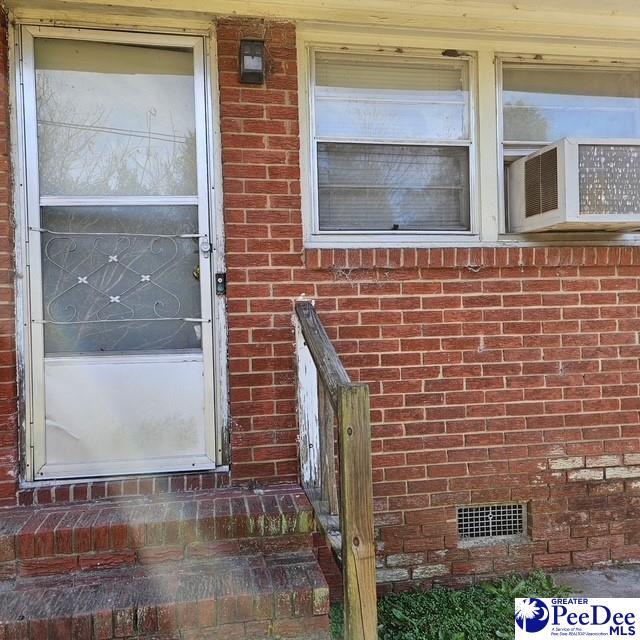 Building Photo - 605 Howard St