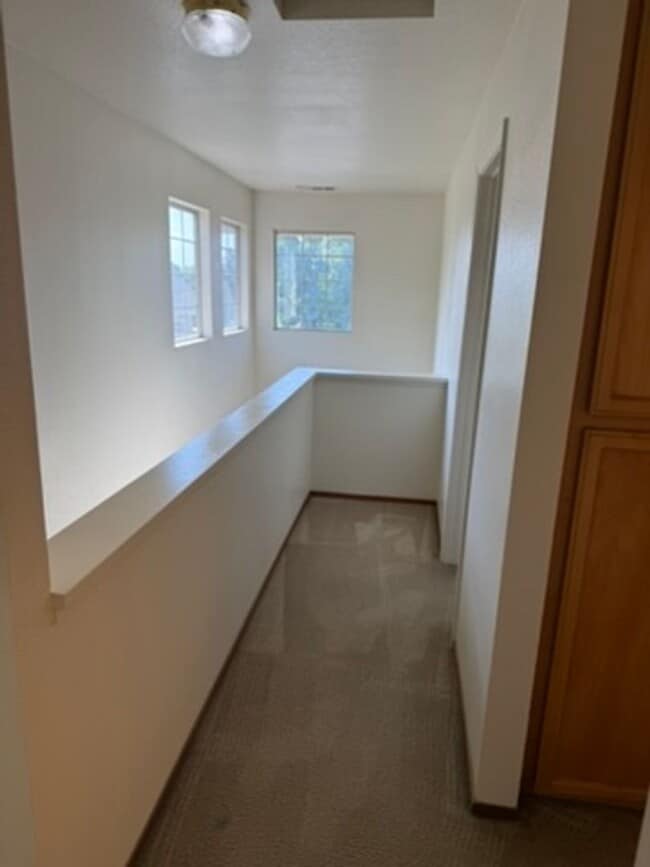 Building Photo - 4264 Stonewalk Ct