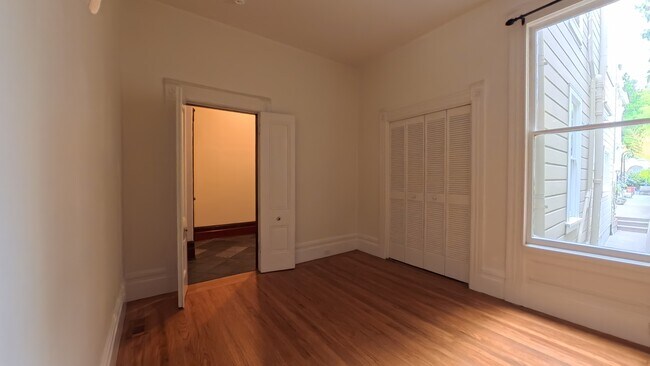 Building Photo - 1818 Webster-