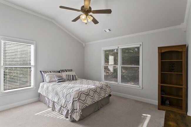 Building Photo - 5840 Vista Brook Dr