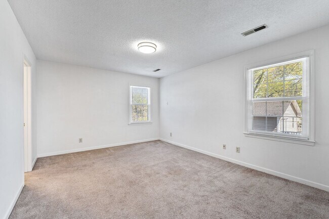 Building Photo - 203 Lancaster Ave