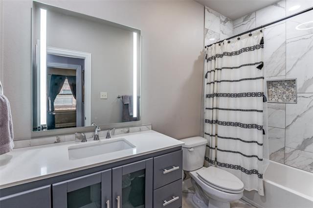 Building Photo - 5707 Headquarters Dr