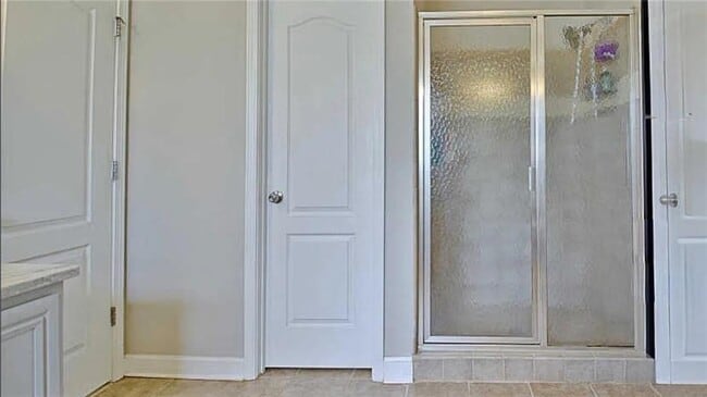 Building Photo - 2717 Mt Carmel Rd