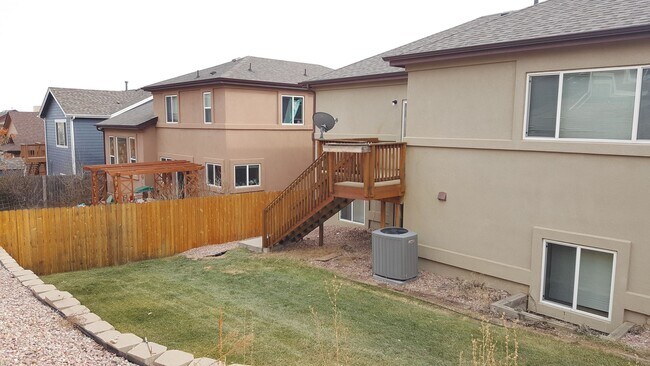 Building Photo - PENDING APPROVAL - Open Concept 4 Bedroom ...