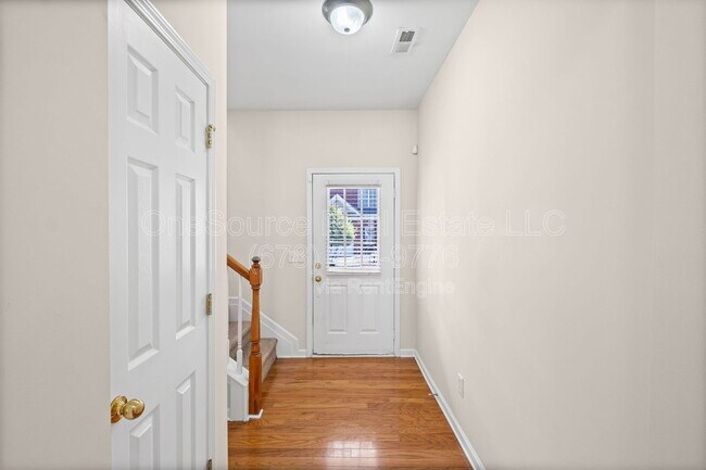 Building Photo - 1821 Willow Branch Ln