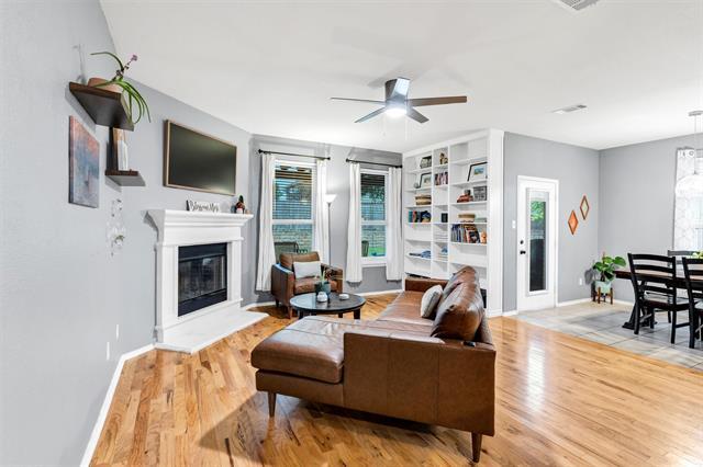 Building Photo - 221 Brookdale Dr