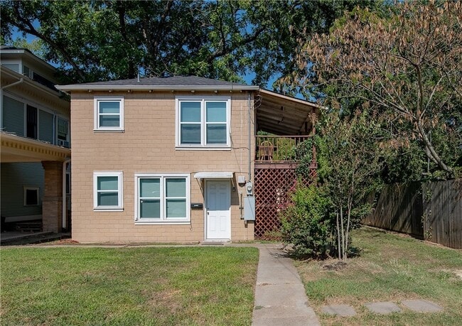 Building Photo - 206 S Sims Ave