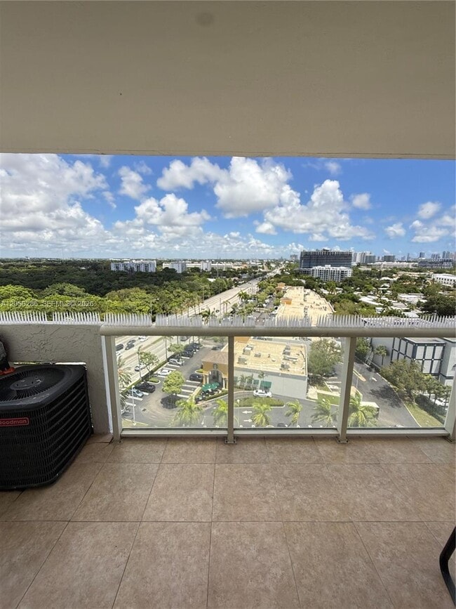 Building Photo - 13499 Biscayne Blvd