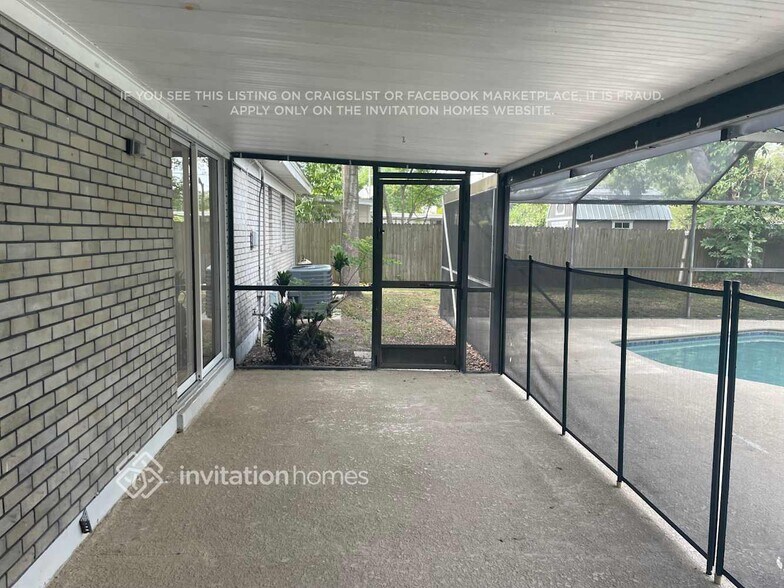 Building Photo - 2928 Pinedale Ave