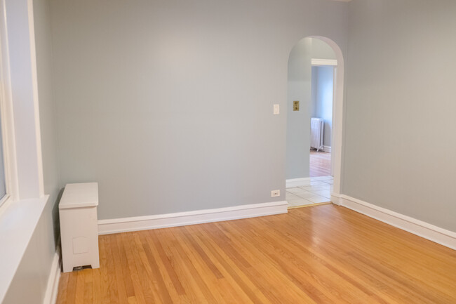 Building Photo - 5445 W 64th St