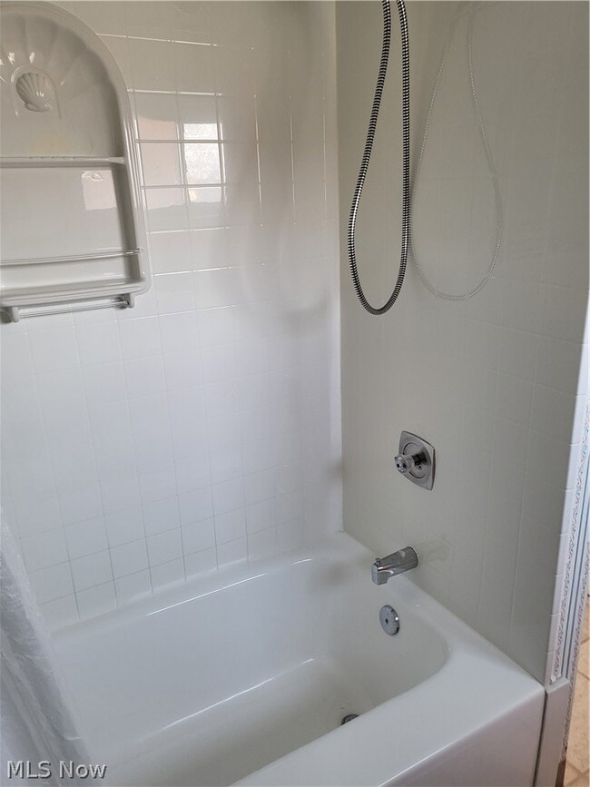 Building Photo - 108 Arizona Ave