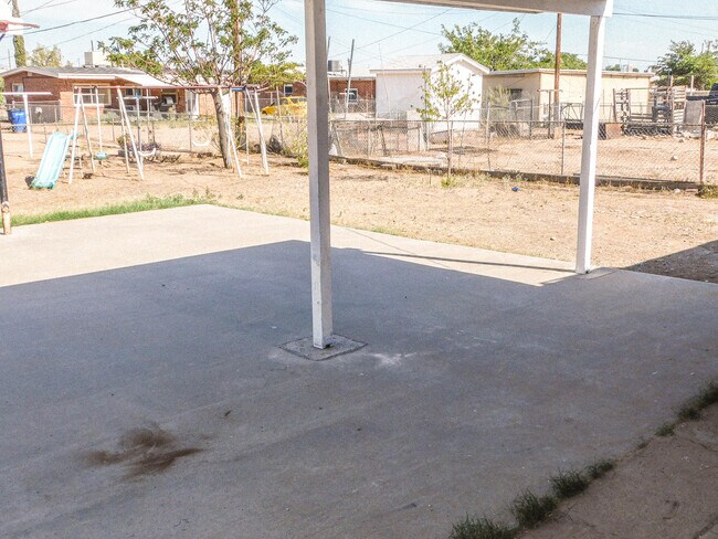 Building Photo - 8308 Capitan Cir