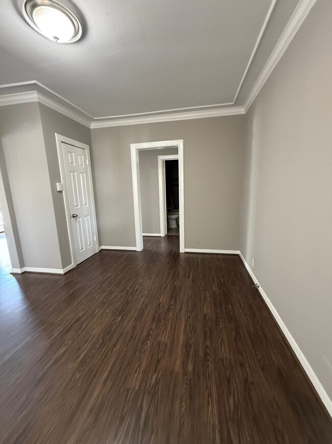 Building Photo - 1103 Harvard St