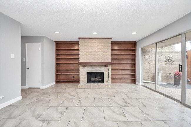 Building Photo - 6306 S Rice Ave