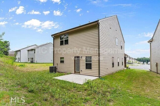 Building Photo - 4999 Rapahoe Trail