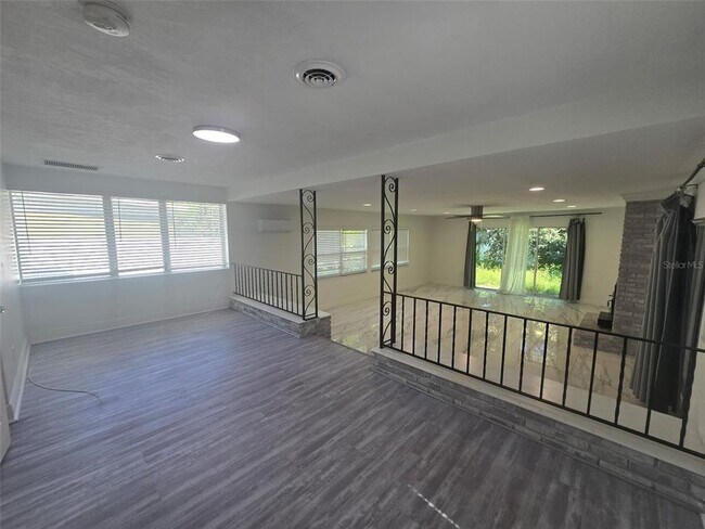 Building Photo - 2909 Hargill Dr