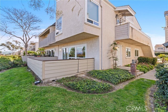 Building Photo - 24041 Vista Corona