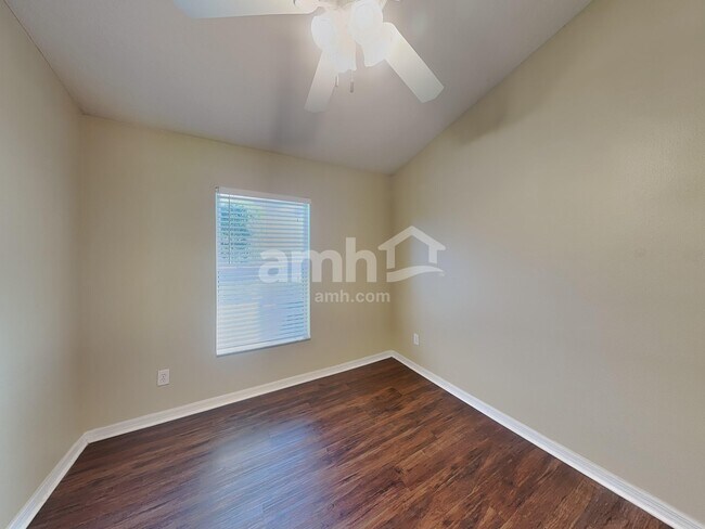 Building Photo - 5831 Wrenwater Dr