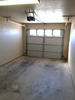 Building Photo - 3 Bedroom | 2 Bath Duplex – Modern Comfort...