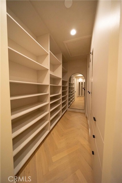 Building Photo - 17437 Oak Creek Ct