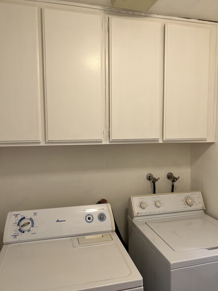 Laundry Room - 20230 Stagg St