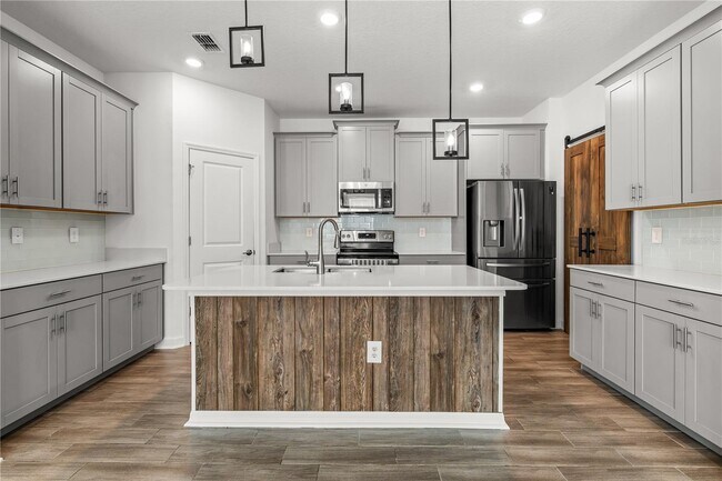 Building Photo - 11409 Rhyme Ave