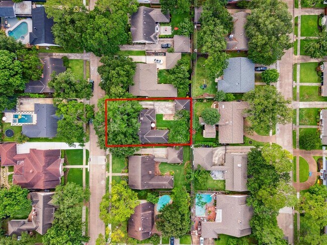 Building Photo - 7810 Pagewood Ln