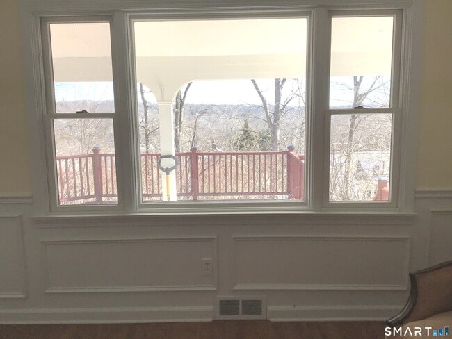 Building Photo - 15 Bon Air Ave