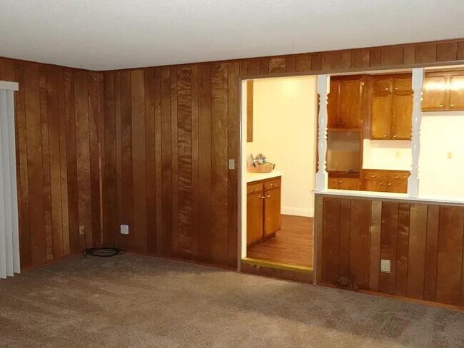 Building Photo - single family home
