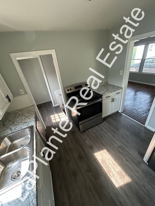 Building Photo - 2723 Eldora Dr