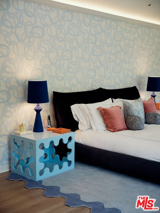 Building Photo - 661 Doheny Rd