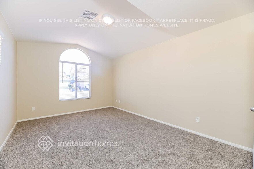 Building Photo - 8927 Termoli St