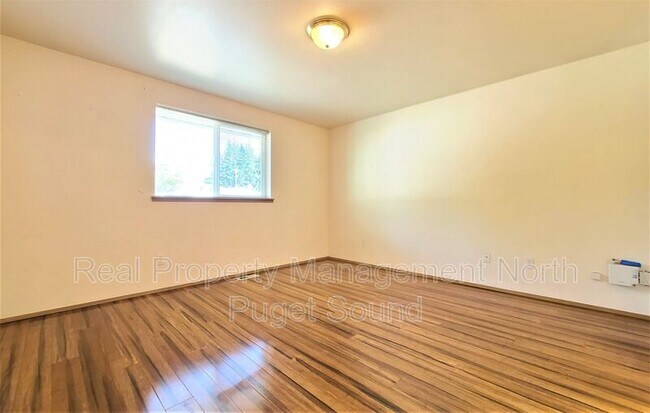 Building Photo - 5953 Grove St