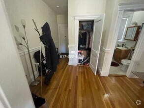 Building Photo - NO FEE***SEPT Incredible 1bed in Allston! ...