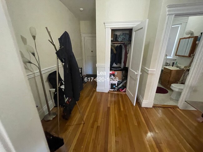 Primary Photo - NO FEE***SEPT Incredible 1bed in Allston! ...