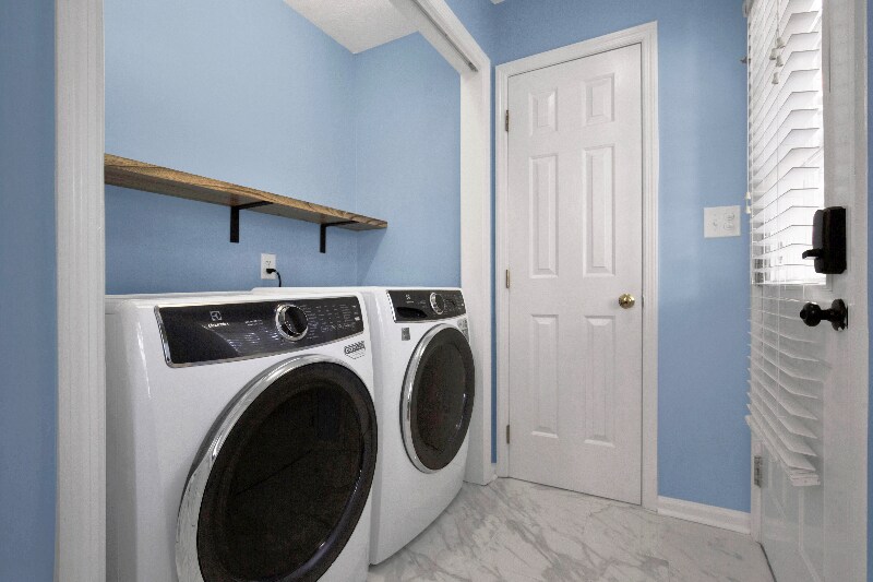 Building Photo - 2007 Whisper Ln