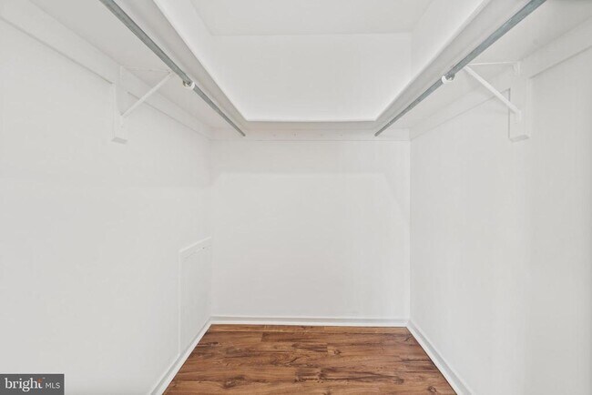 Building Photo - 561 Florida Ave