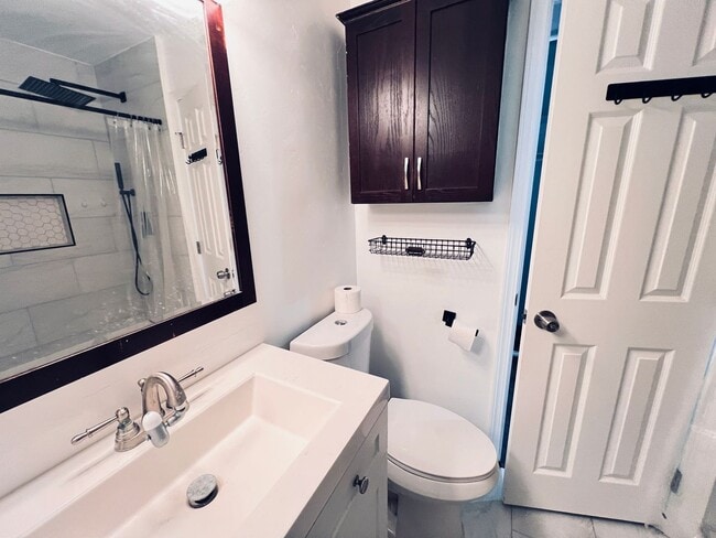Building Photo - Santee 2 Bedroom Tamberly Townhouse for Rent