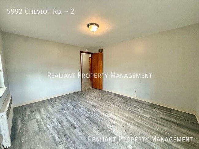 Building Photo - 5992 Cheviot Rd