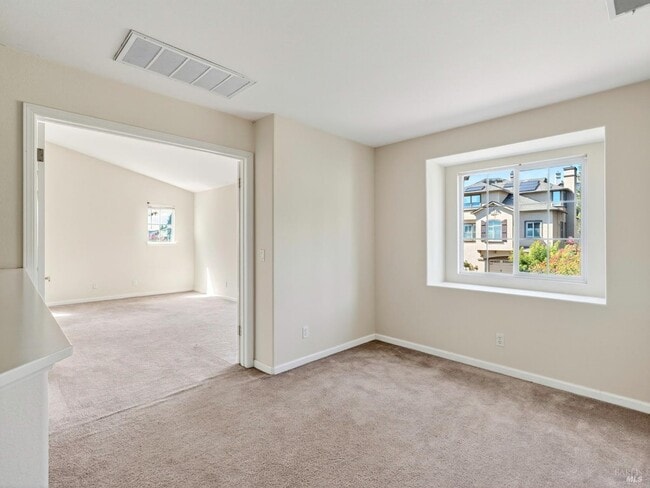 Building Photo - 5794 Owl Hill Ave