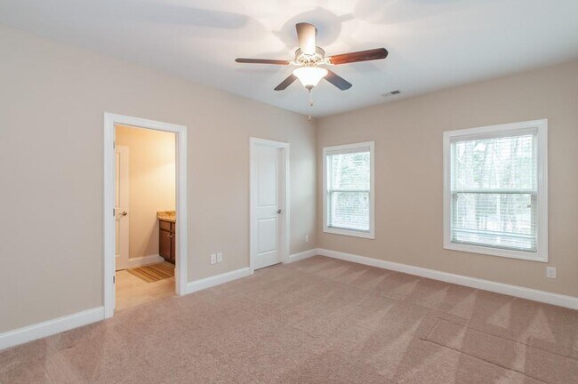 Building Photo - 4505 Summersweet Dr