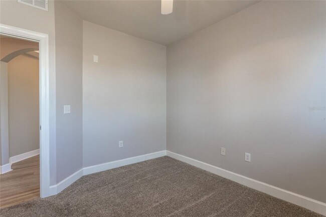 Building Photo - 300 Bella Harbor Ct