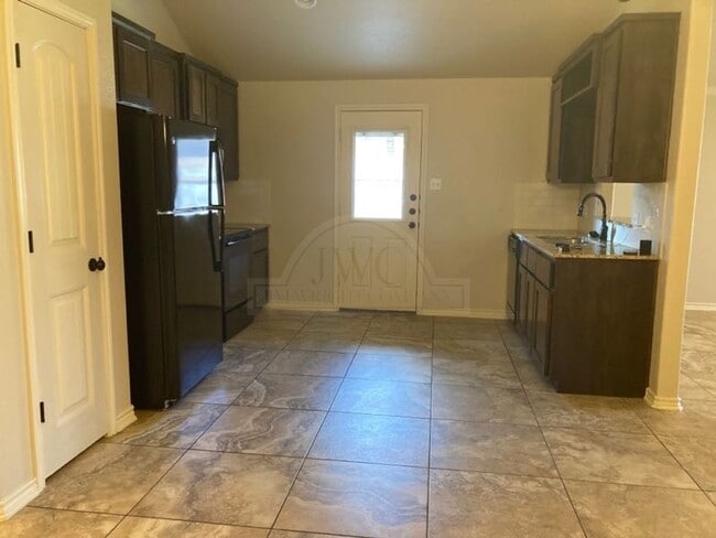 Building Photo - 5708 Luminous Ln