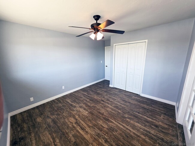 Building Photo - 7930 Cinnabar Dr