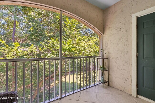 Building Photo - 160 Veracruz Dr